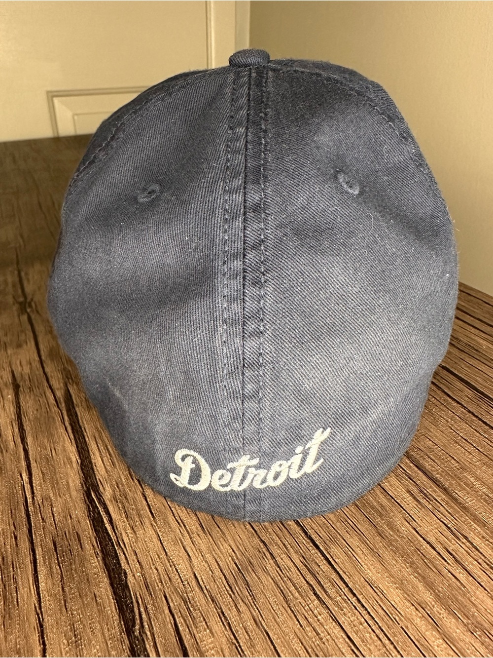 Detroit Tigers Navy Blue Baseball Cap with White 'D' Logo - Picture 4 of 5